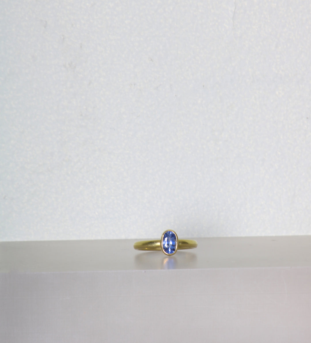 Solitaire Blue Sapphire Ring (09063)