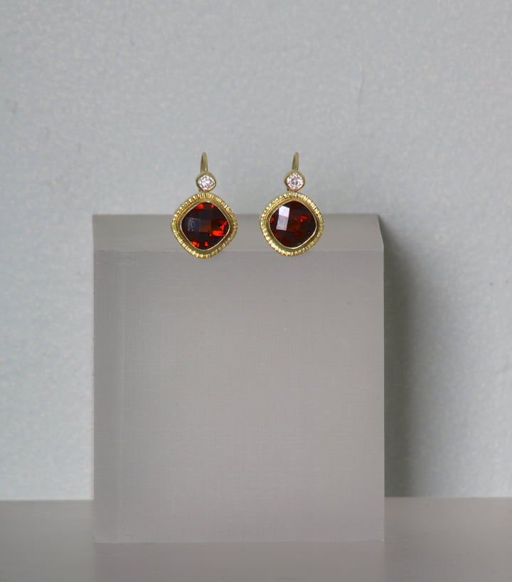 Garnet and Diamond Earrings (09065)