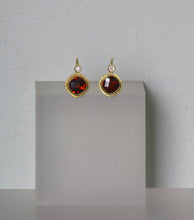 Load image into Gallery viewer, Garnet and Diamond Earrings (09065)
