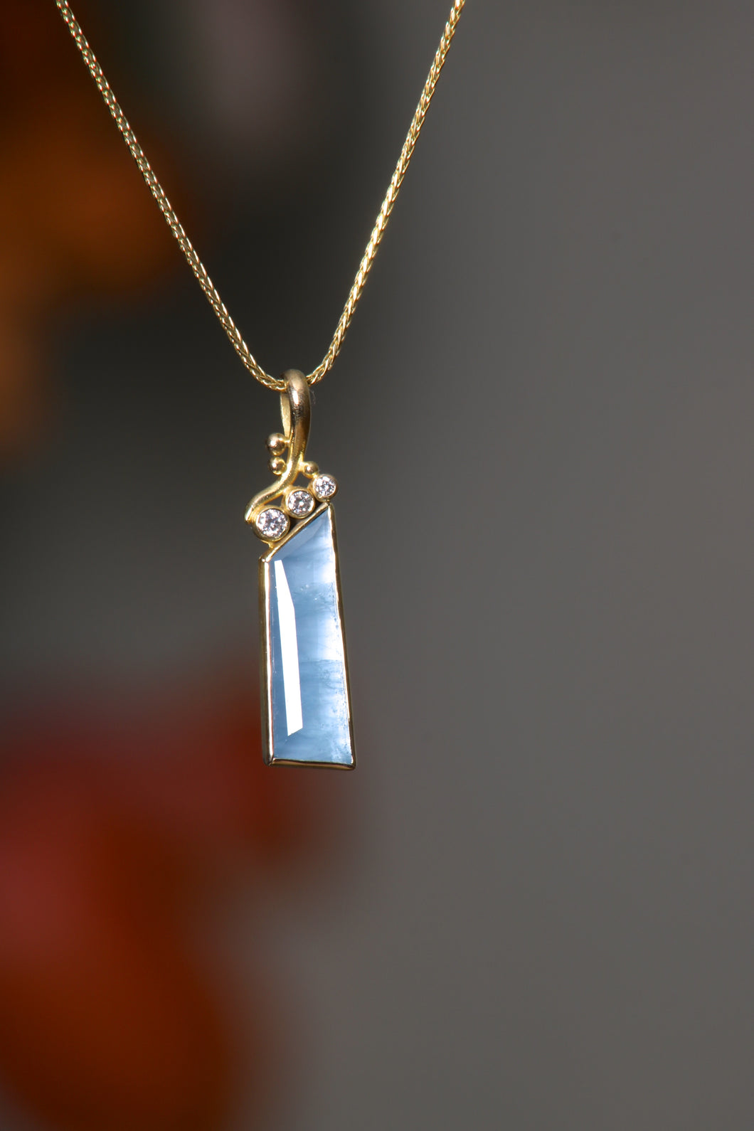 Aquamarine and Diamond Pendant (09120)