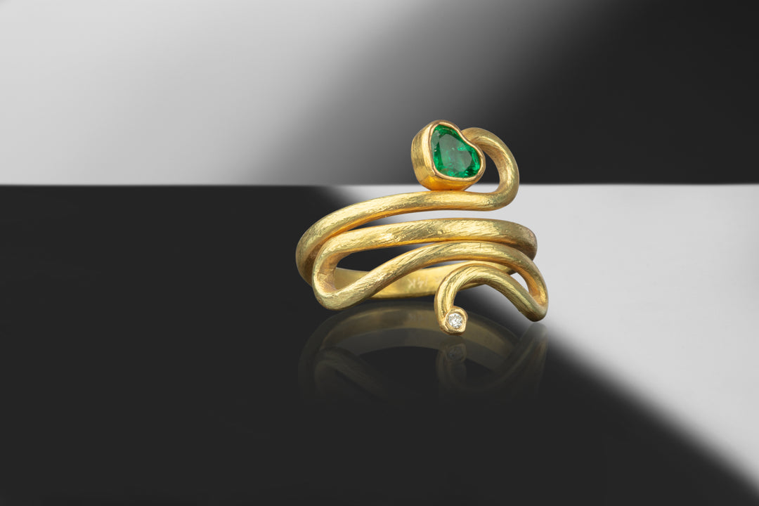 Emerald Ring (08077) - Ormachea Jewelry