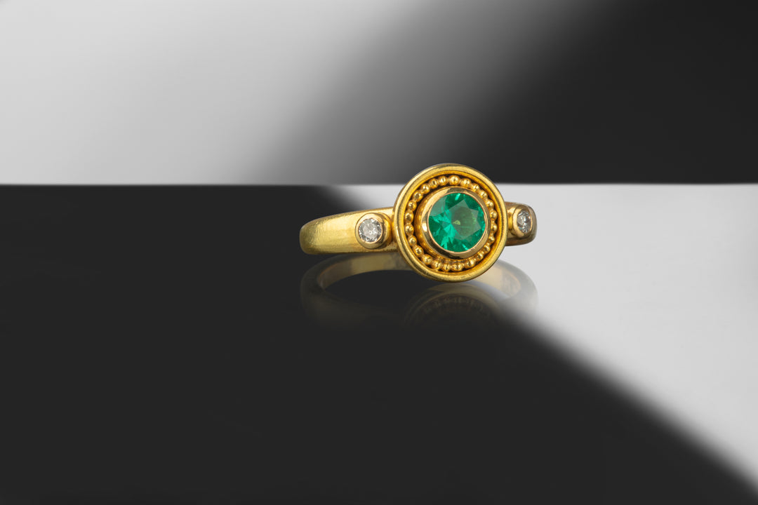 Emerald Ring (08527) - Ormachea Jewelry