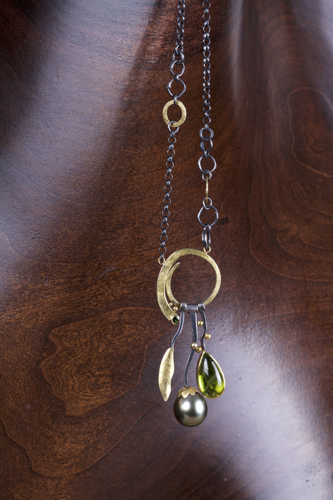 Tahitian Pearl and Peridot Necklace 05171 - Ormachea Jewelry